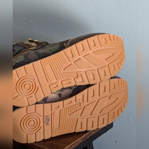 Thetorn Lily 2 Weather Resistant Boots - Picture 11 of 13